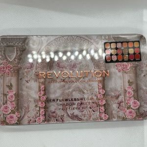 Revolution regal romance eyeshadow palette